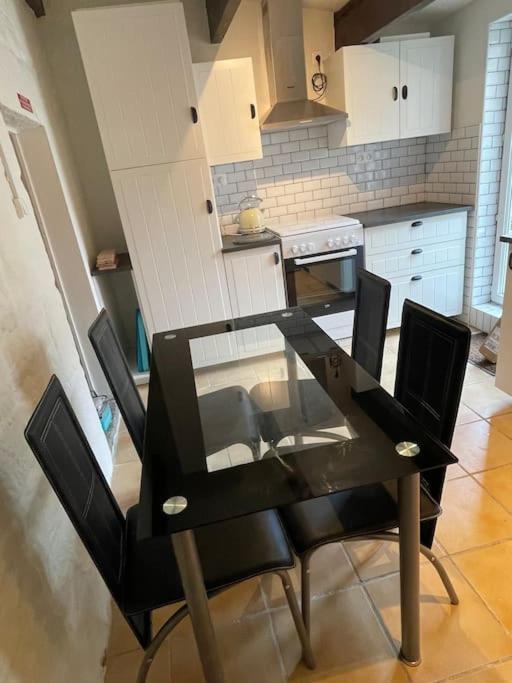 Le Petit Fleur - The Little Flower, Cosy Cottage Saint-Michel-de-Montjoie Luaran gambar