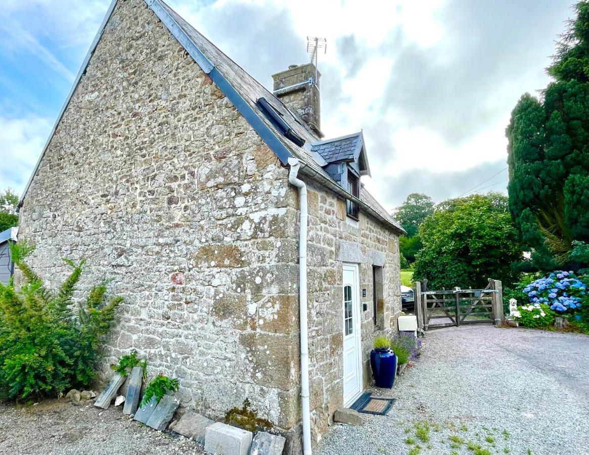 Le Petit Fleur - The Little Flower, Cosy Cottage Saint-Michel-de-Montjoie Luaran gambar